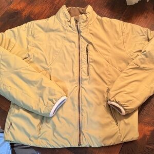 Women’s size 10 soft Obermeyer jacket celery green